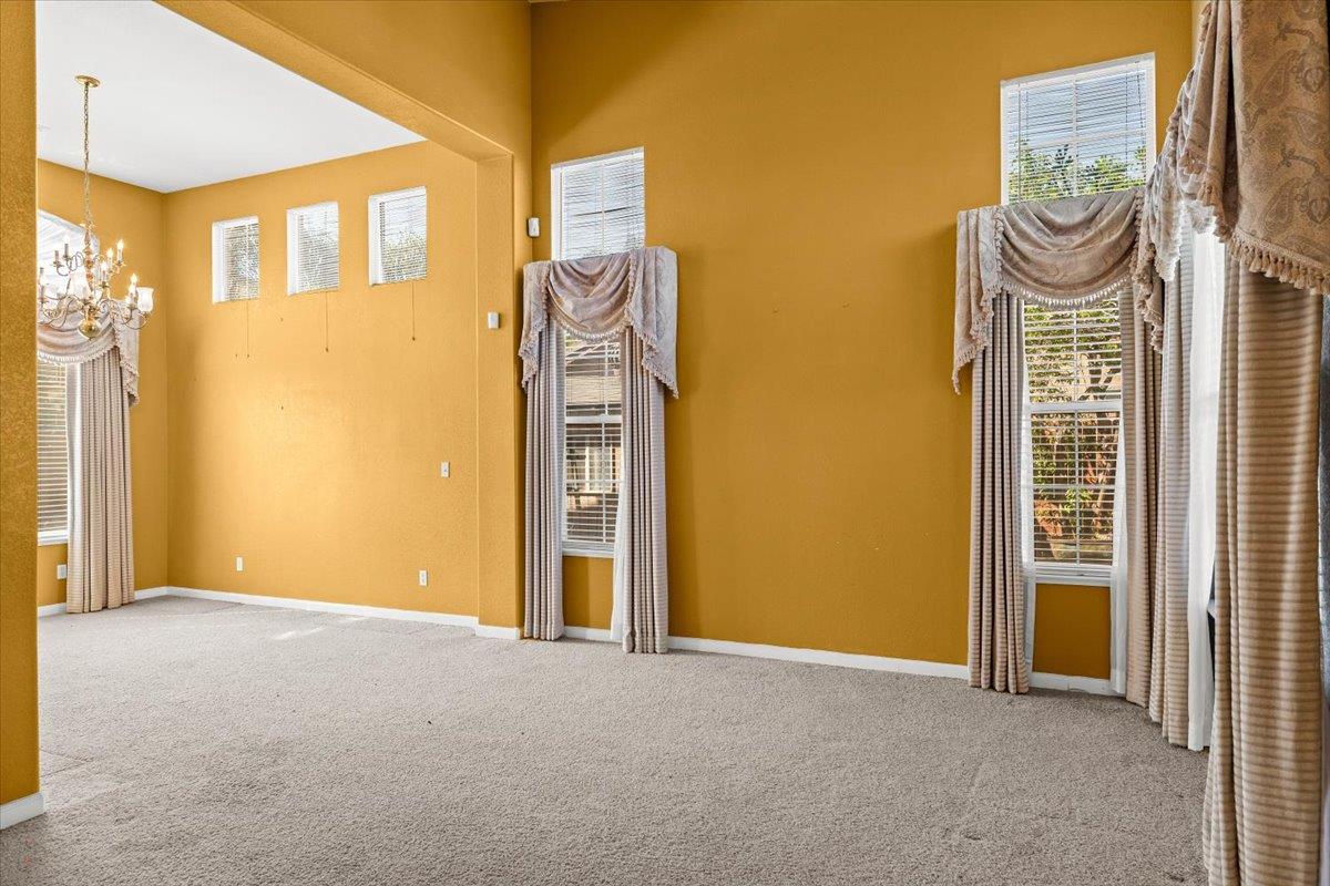 2050 Geneva Way, Manteca, CA 95337