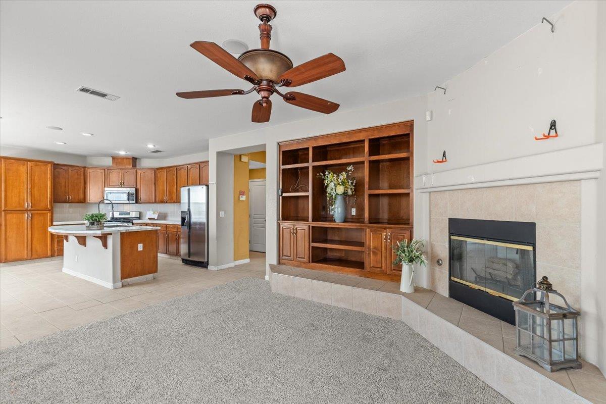 2050 Geneva Way, Manteca, CA 95337