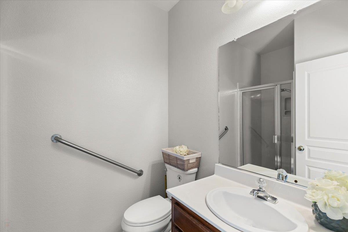 2050 Geneva Way, Manteca, CA 95337