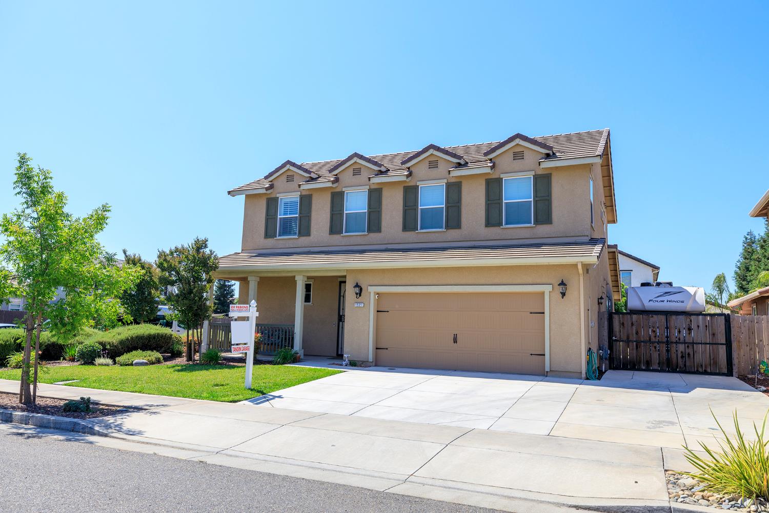 1521 Deborah Cir, Escalon, CA 95320