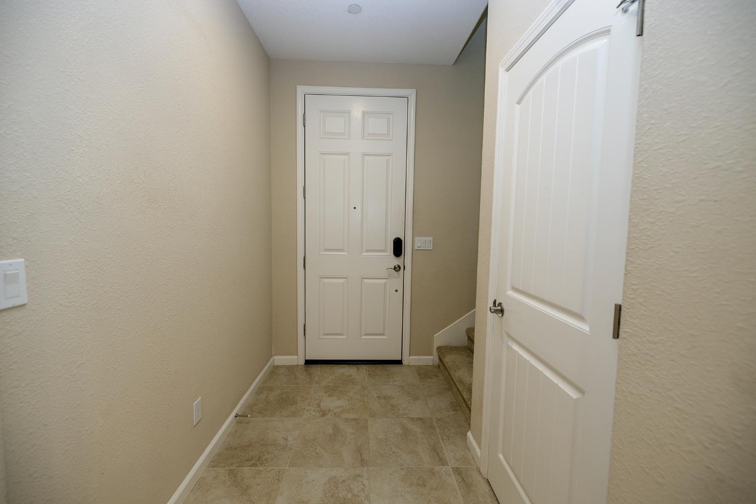 1521 Deborah Cir, Escalon, CA 95320