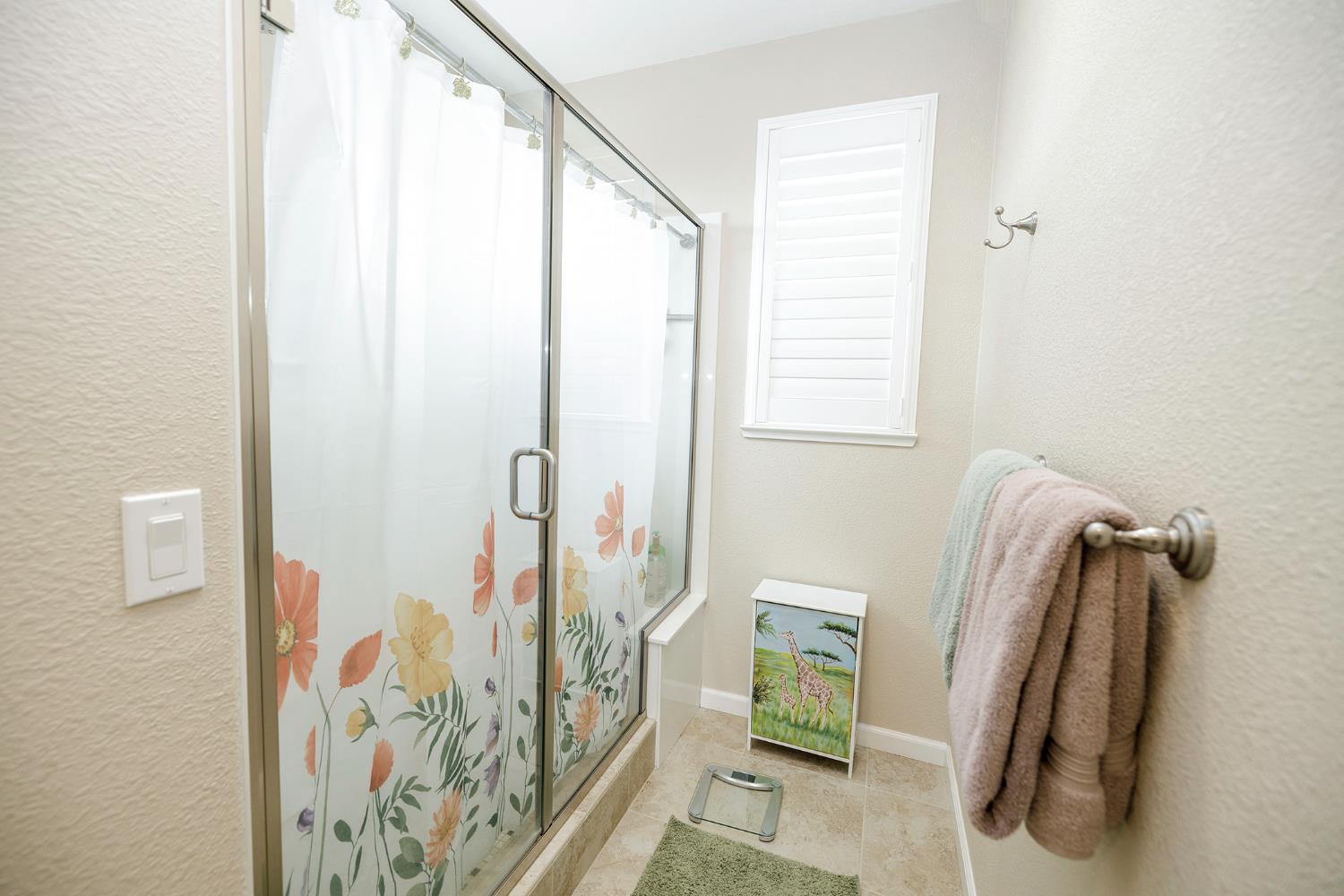 1521 Deborah Cir, Escalon, CA 95320