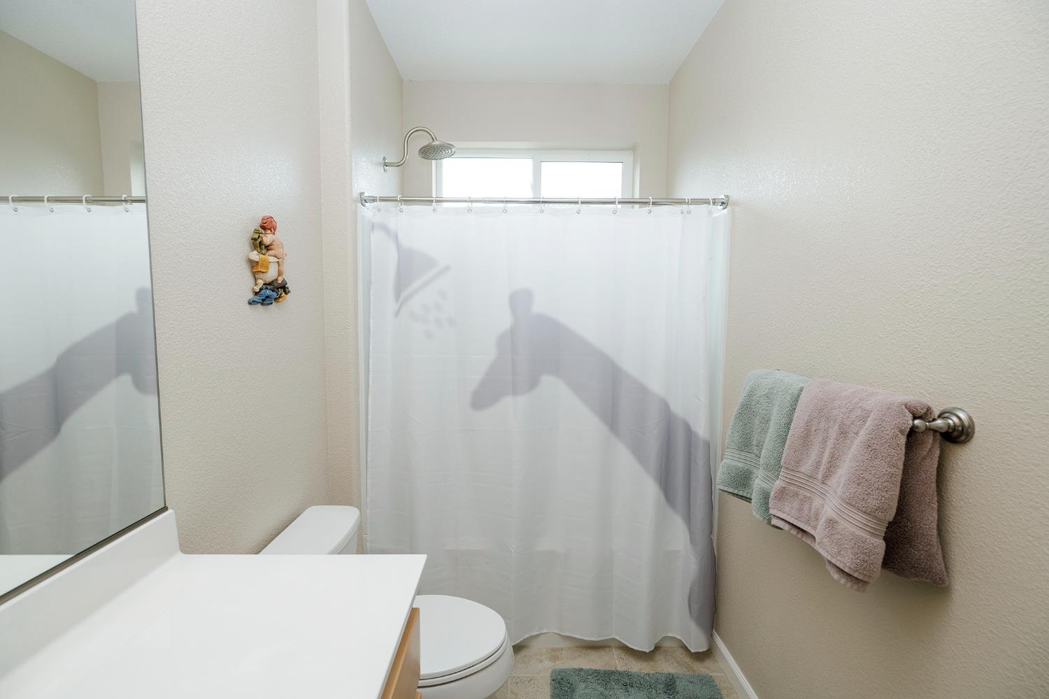 1521 Deborah Cir, Escalon, CA 95320