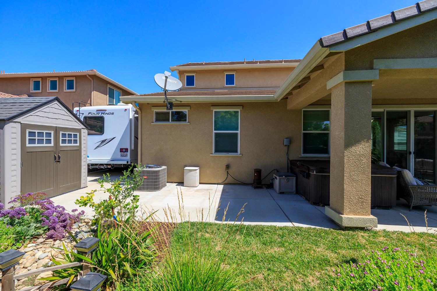 1521 Deborah Cir, Escalon, CA 95320