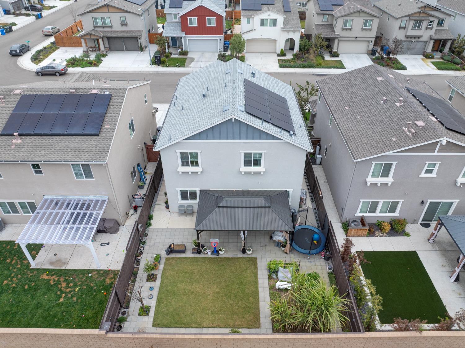 1479 Santini, Manteca, CA 95336