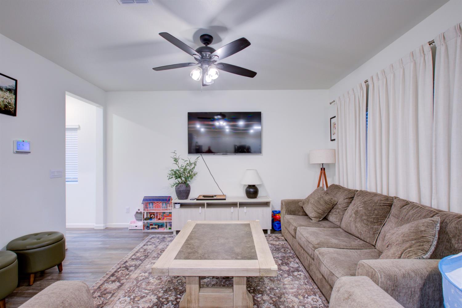 1479 Santini, Manteca, CA 95336