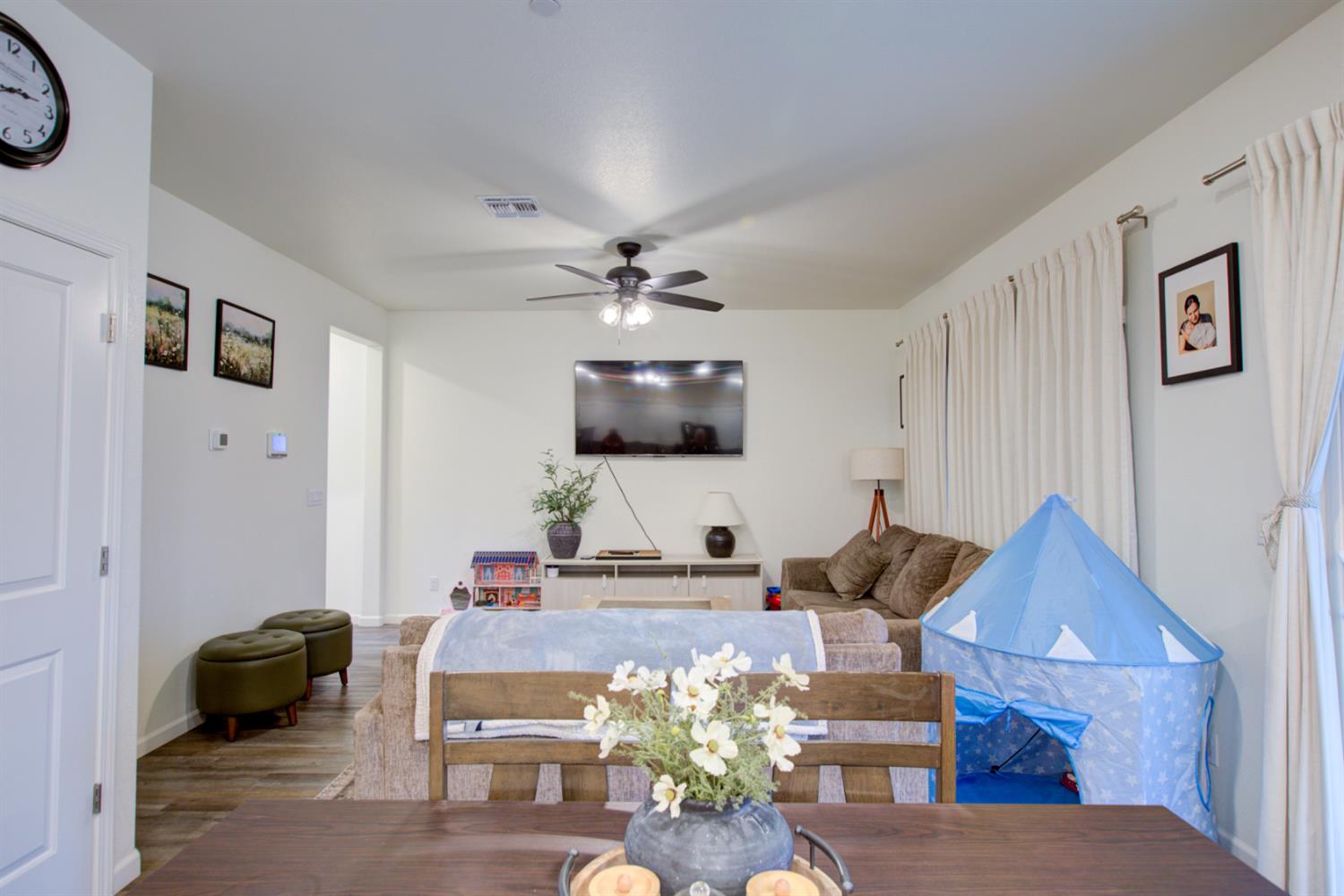 1479 Santini, Manteca, CA 95336