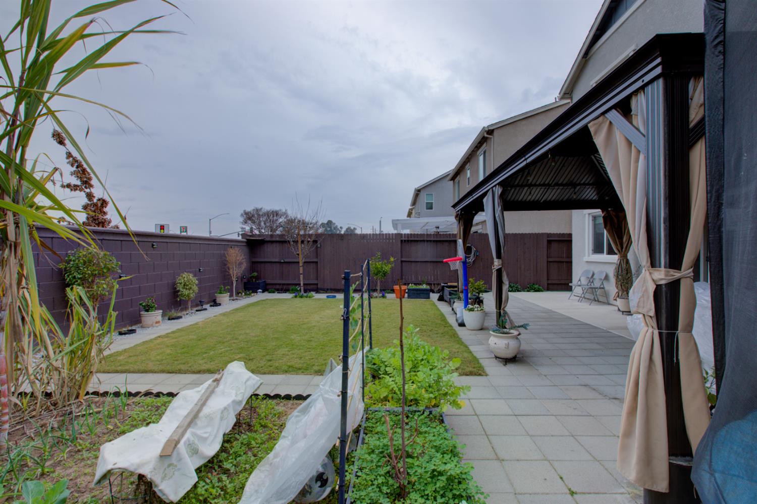 1479 Santini, Manteca, CA 95336