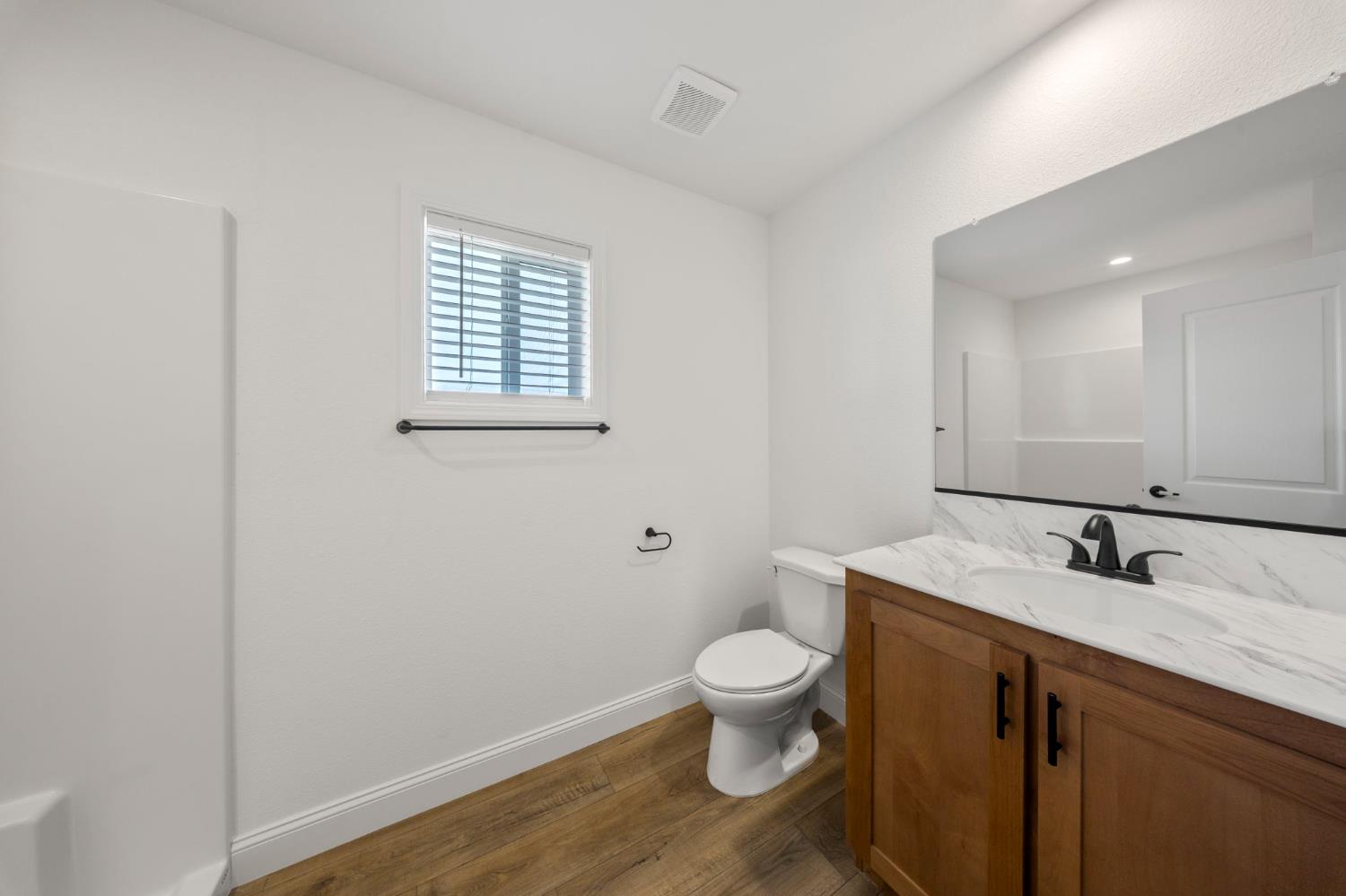 2030 E Grayson Rd #26, Ceres, CA 95307