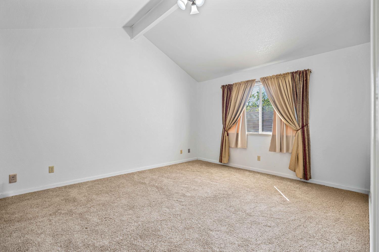 1804 Ipswich Way, Modesto, CA 95358