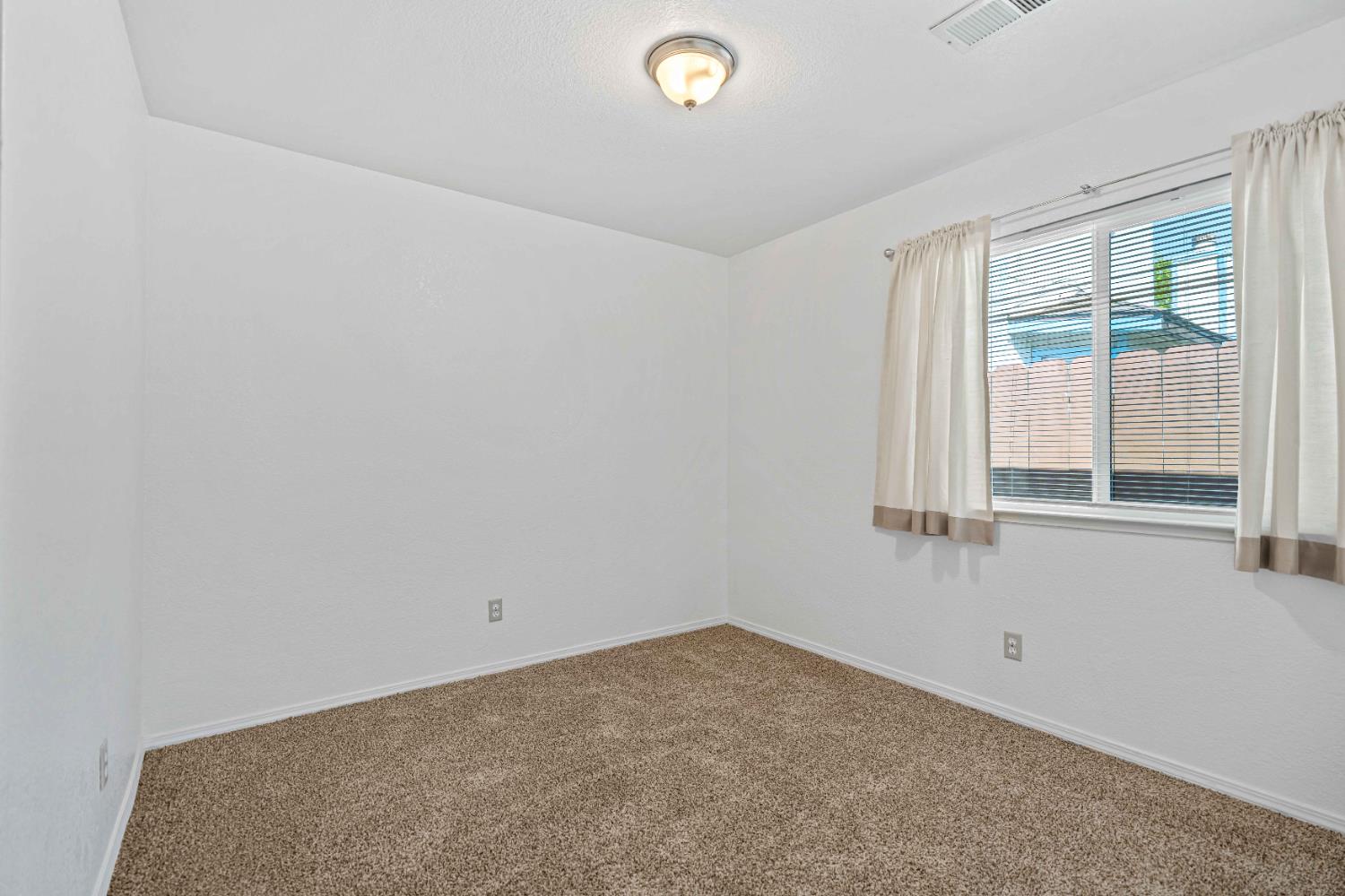 1804 Ipswich Way, Modesto, CA 95358