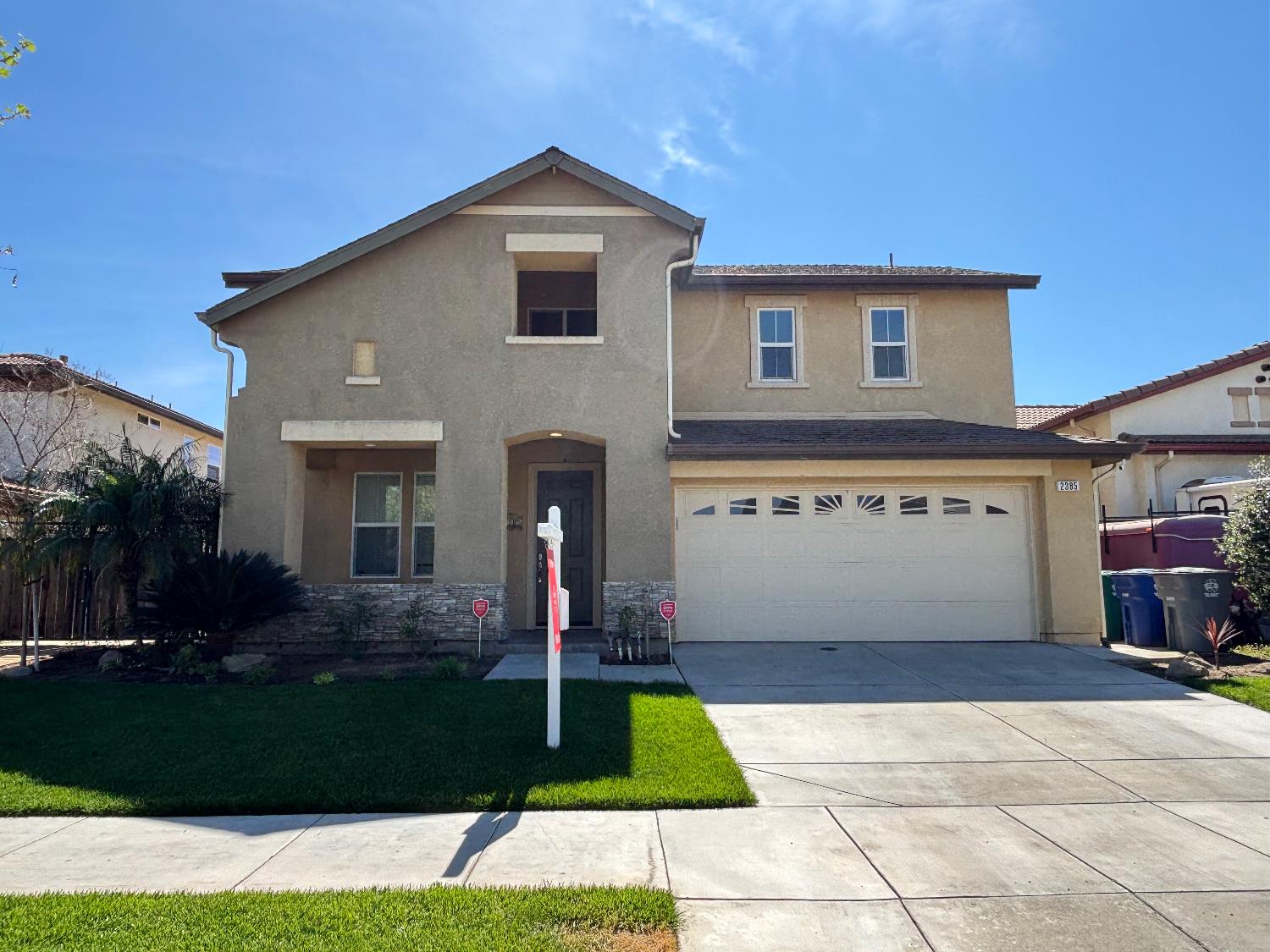 2385 S Creekside Dr, Los Banos, CA 93635