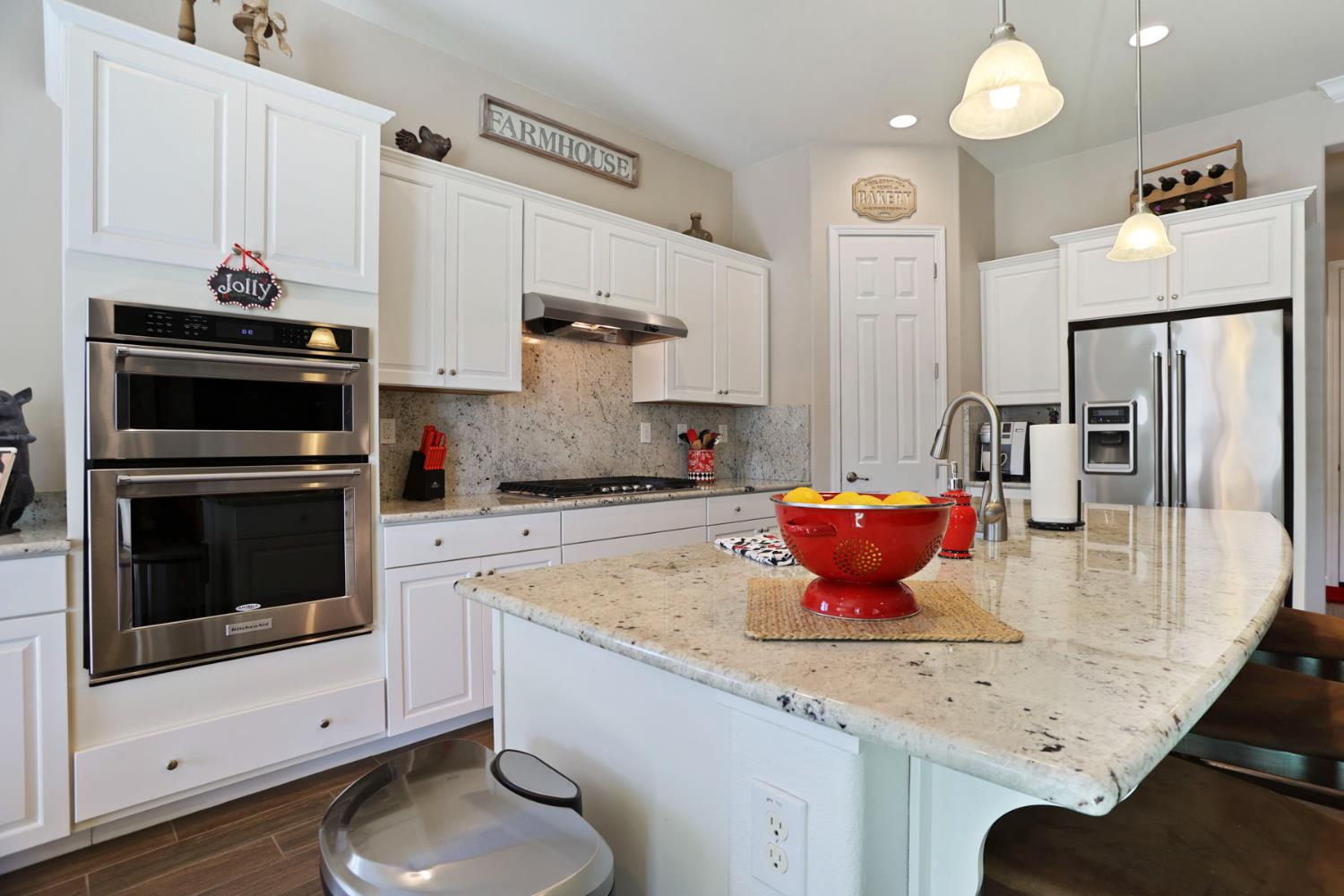 1544 Chestnut Hill Dr, Manteca, CA 95336