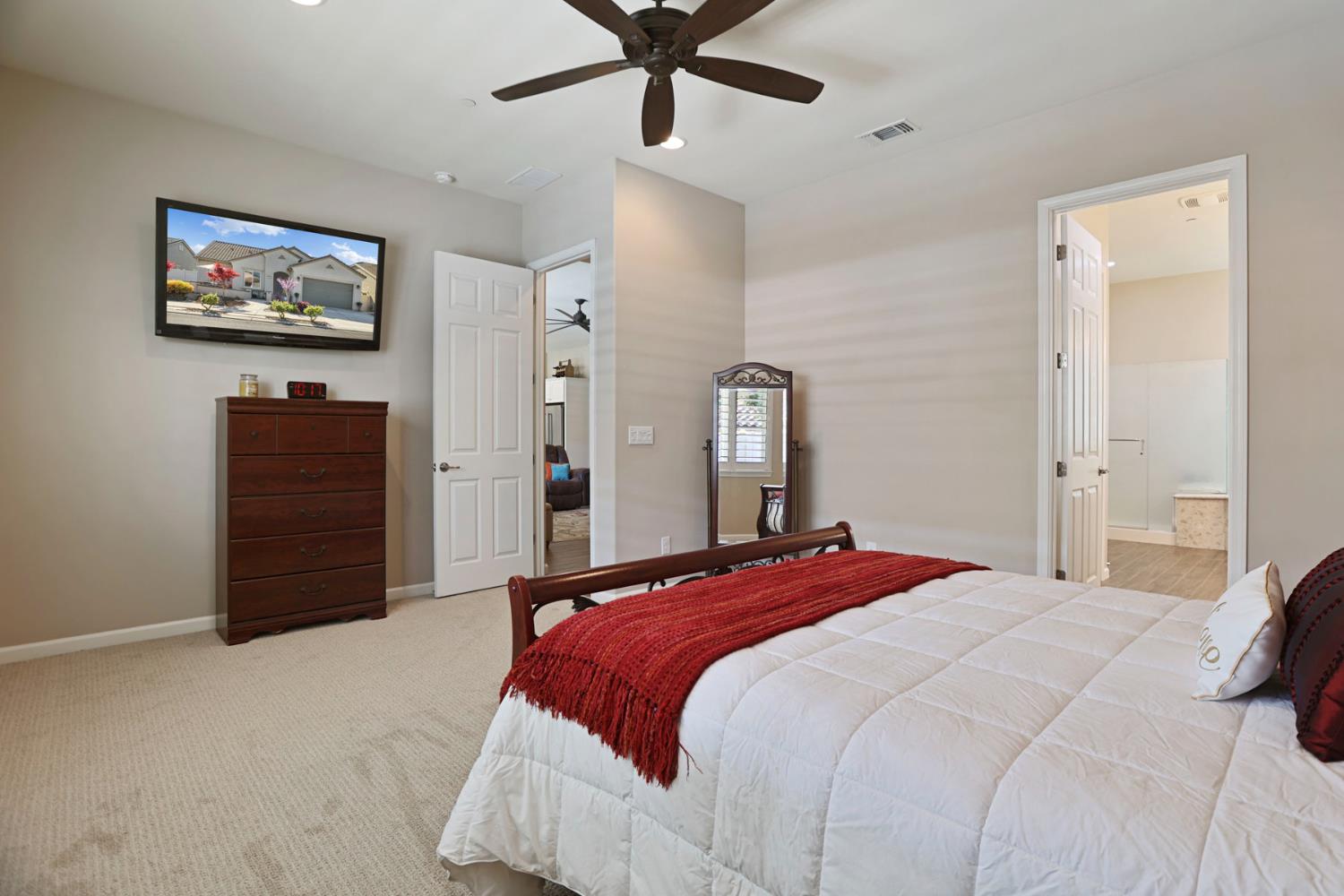 1544 Chestnut Hill Dr, Manteca, CA 95336