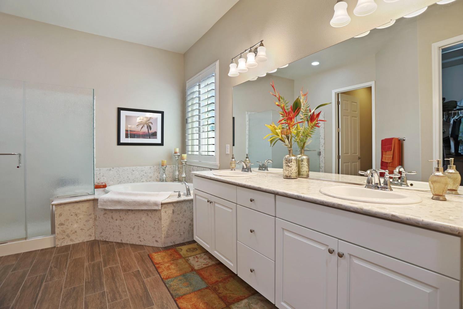 1544 Chestnut Hill Dr, Manteca, CA 95336