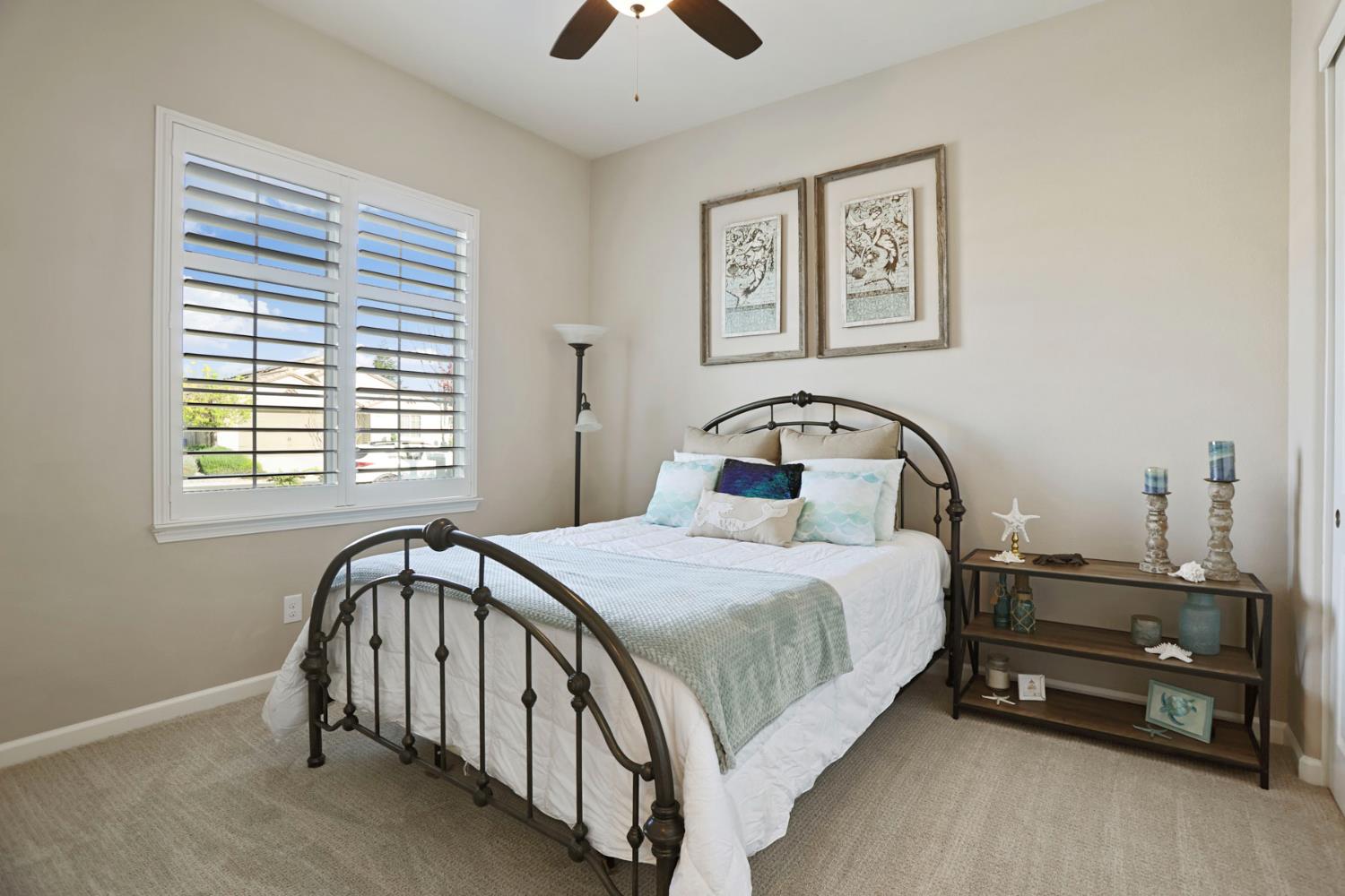 1544 Chestnut Hill Dr, Manteca, CA 95336