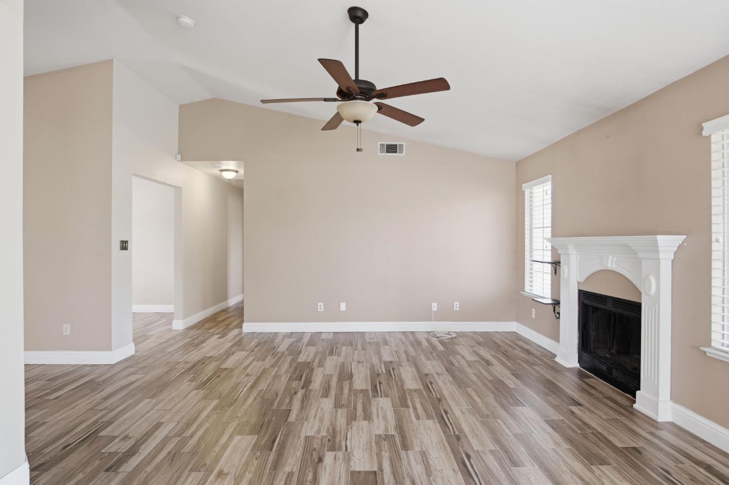 1896 Catalina Ct, Atwater, CA 95301