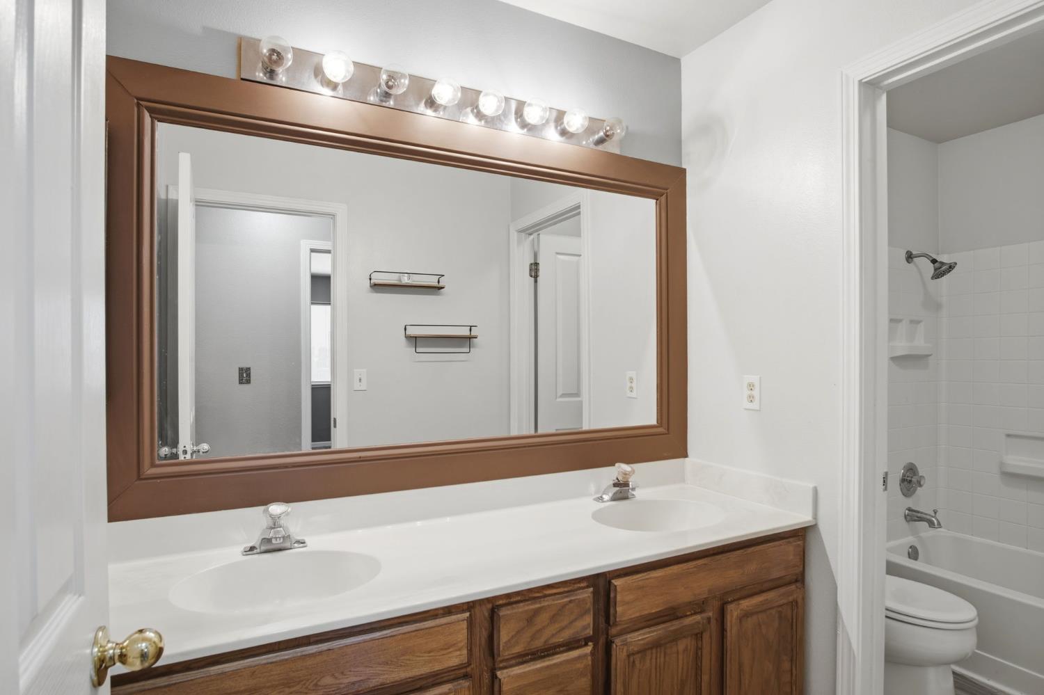 1896 Catalina Ct, Atwater, CA 95301