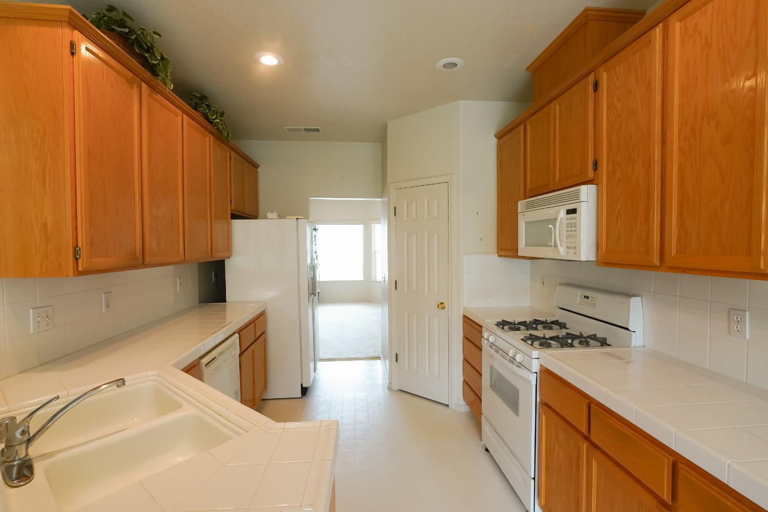 785 Kinglet Ct, Merced, CA 95340