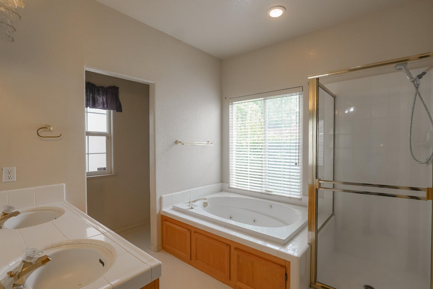 785 Kinglet Ct, Merced, CA 95340
