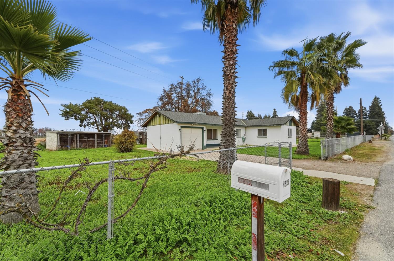 4529 E Briggsmore Ave, Modesto, CA 95355