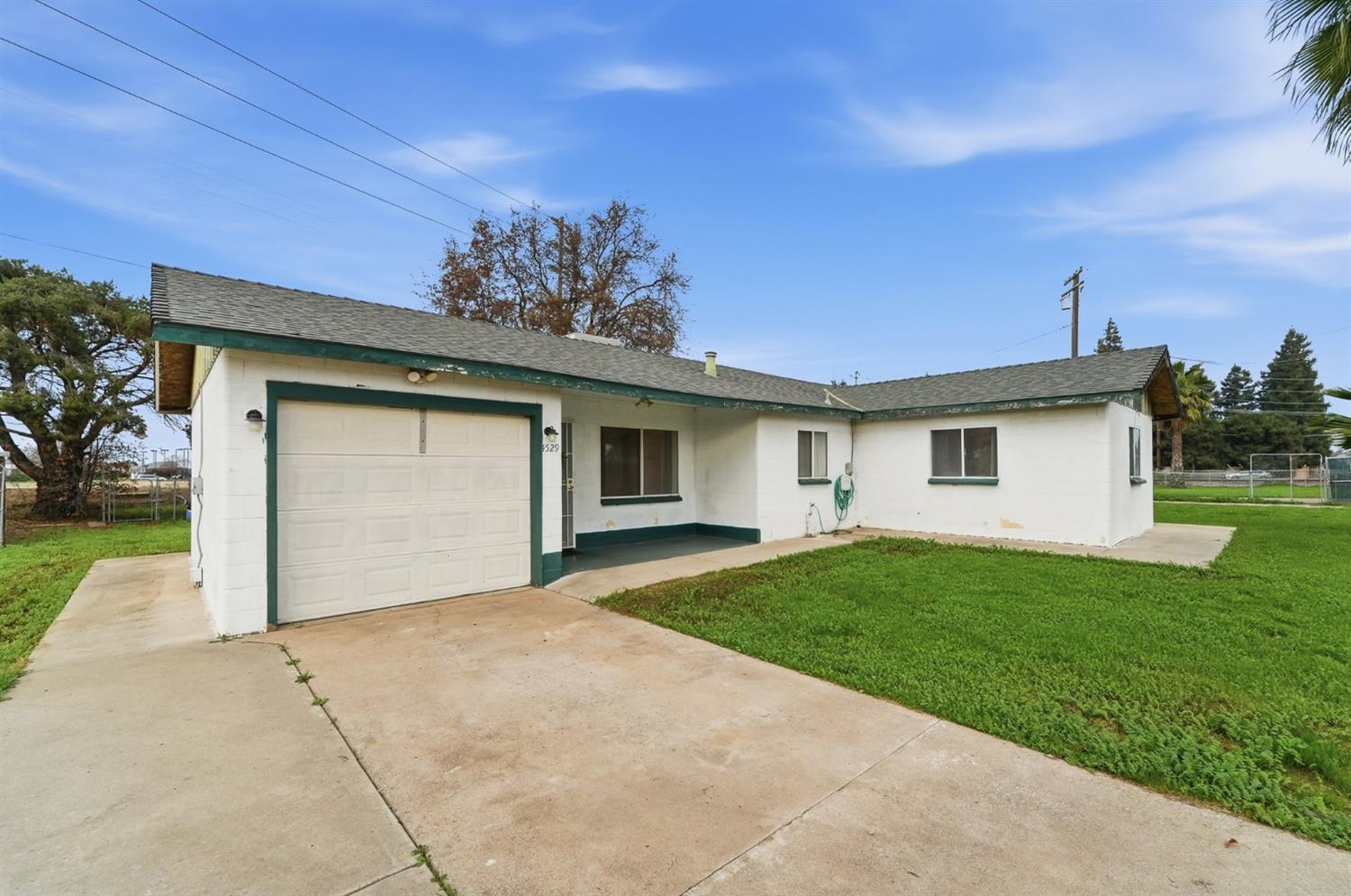 4529 E Briggsmore Ave, Modesto, CA 95355