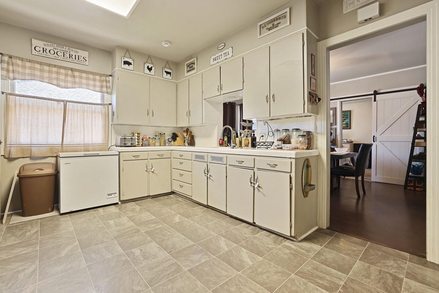 411 Crane Ave, Turlock, CA 95380