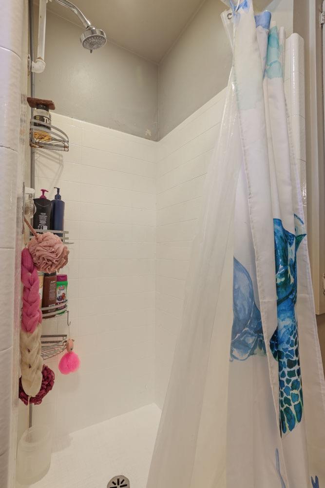 411 Crane Ave, Turlock, CA 95380