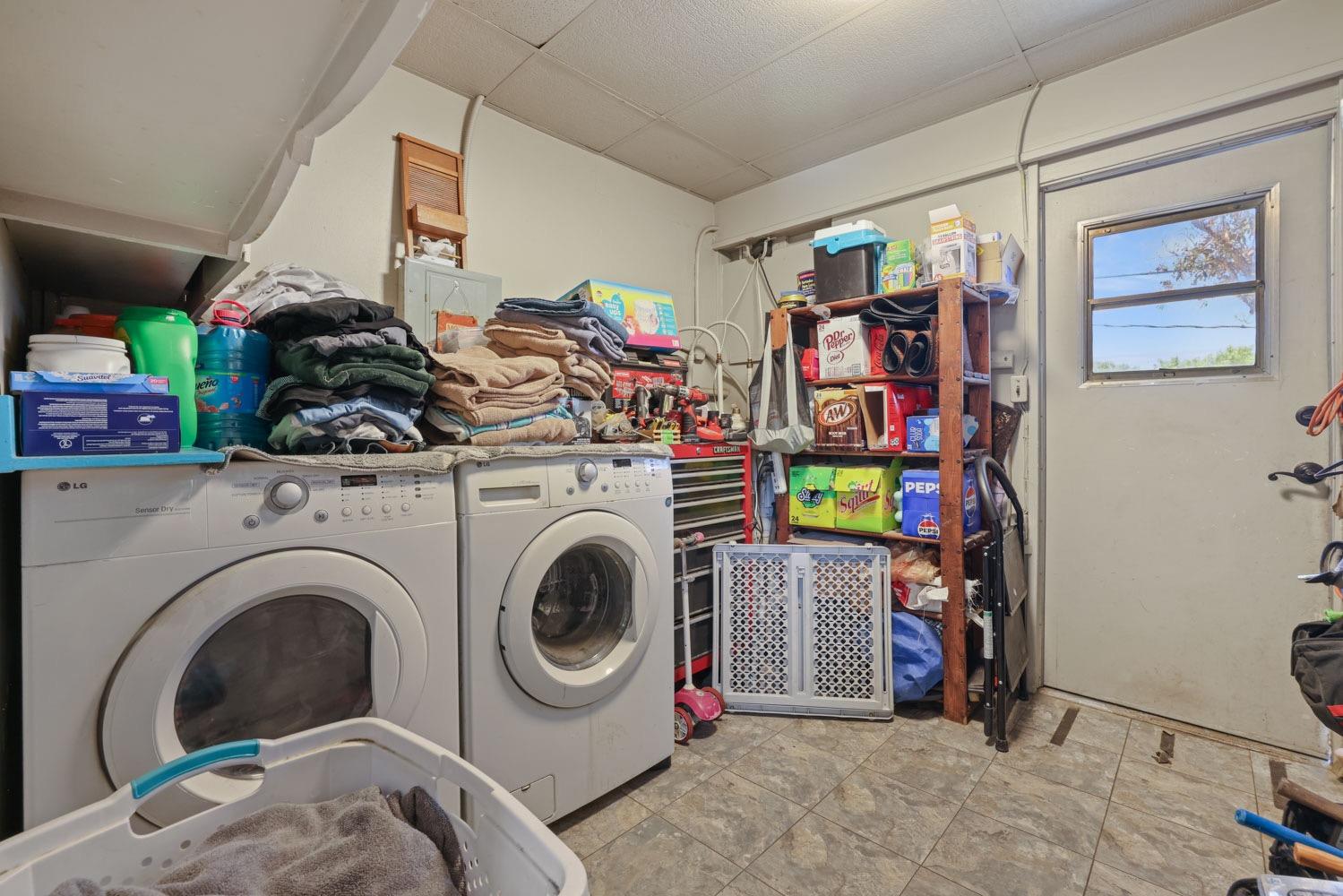 411 Crane Ave, Turlock, CA 95380