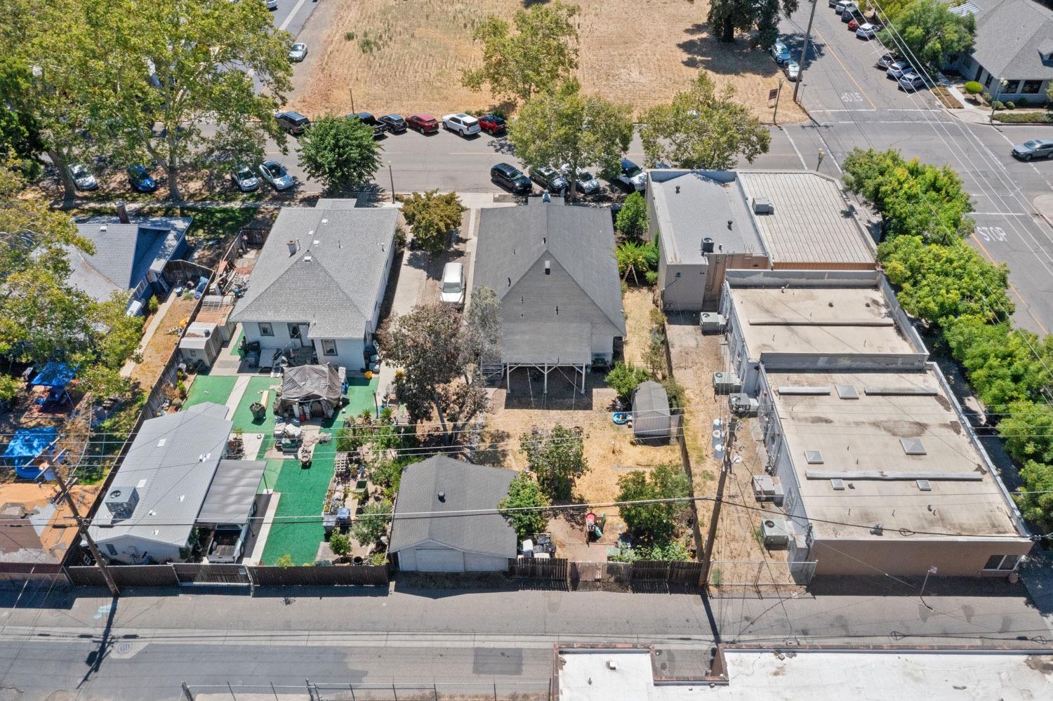 411 Crane Ave, Turlock, CA 95380