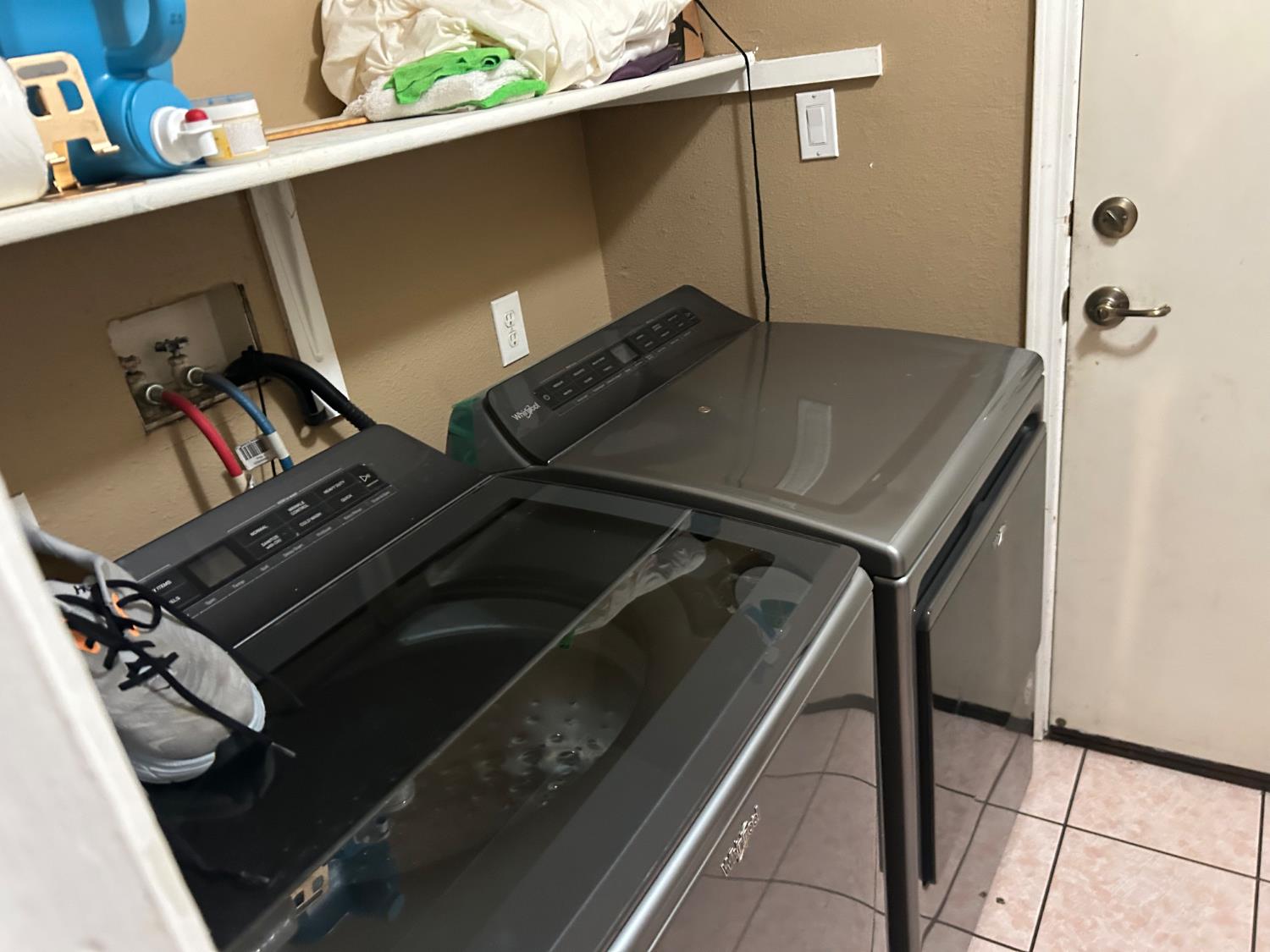 624 Park Hurst Way, Modesto, CA 95358