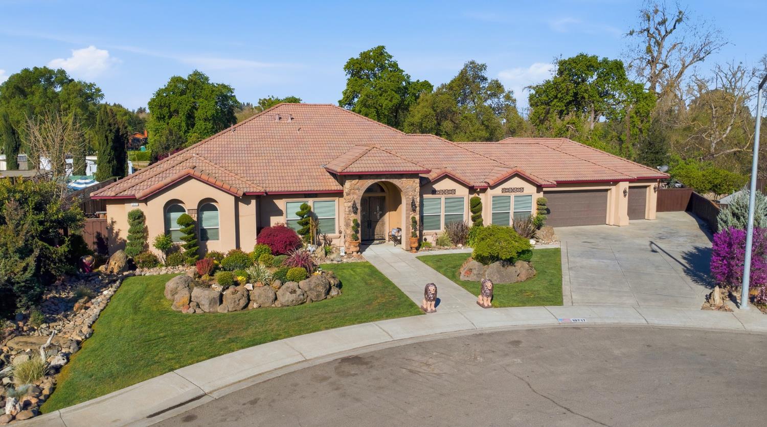 10717 Goldsborough Cir, Oakdale, CA 95361