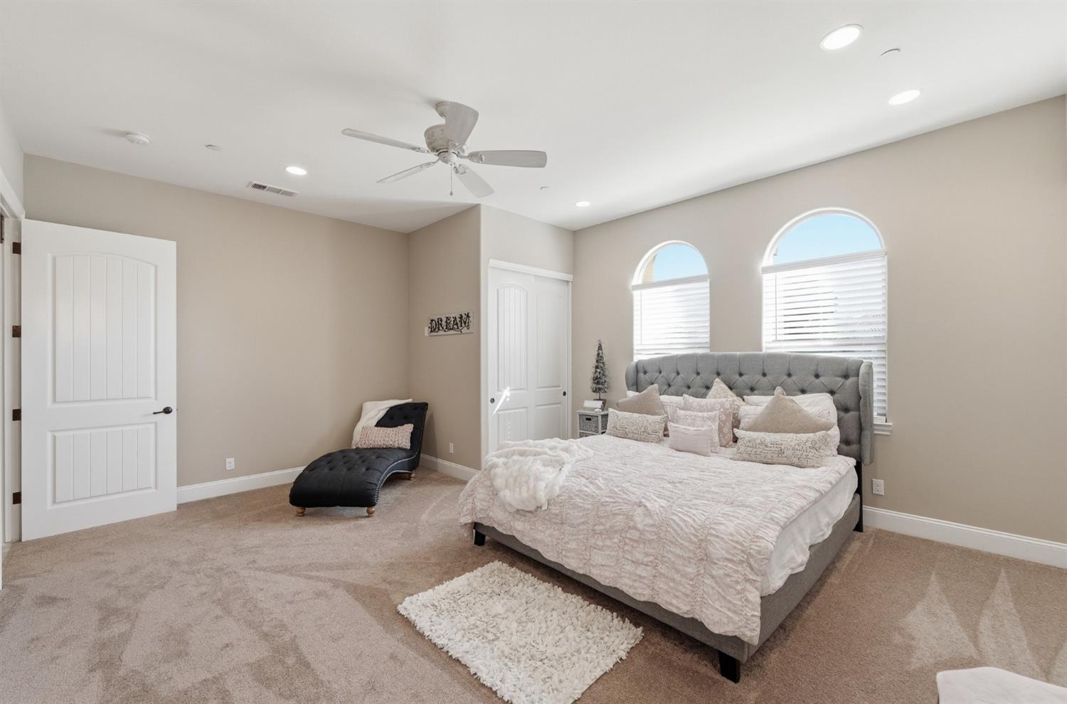 10717 Goldsborough Cir, Oakdale, CA 95361