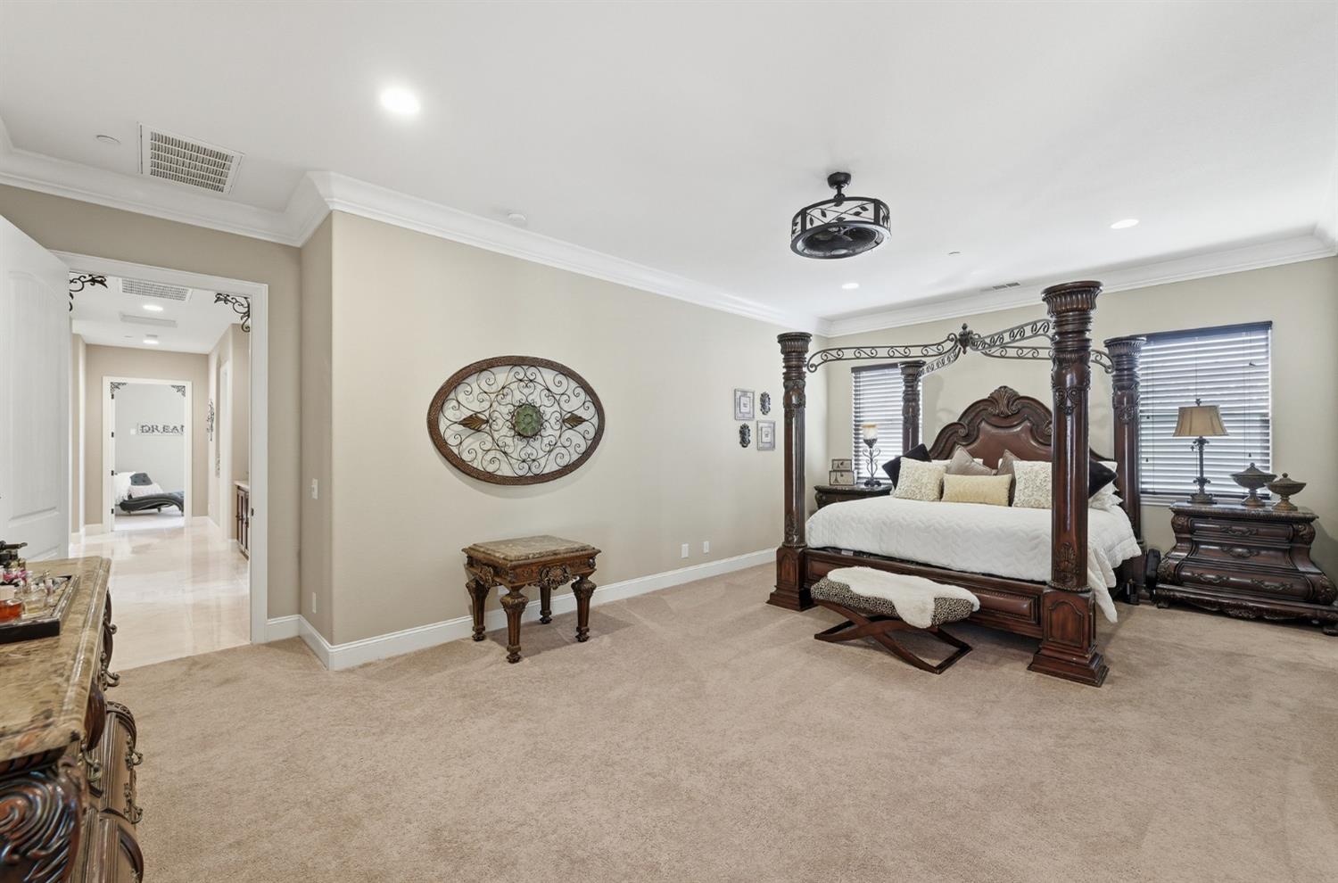 10717 Goldsborough Cir, Oakdale, CA 95361