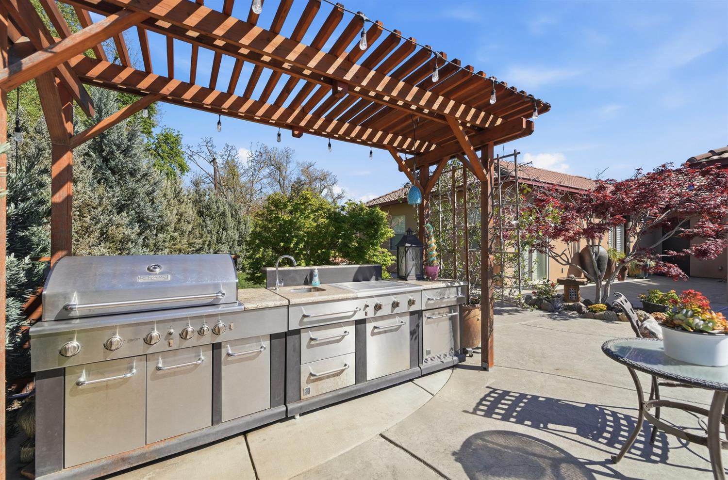 10717 Goldsborough Cir, Oakdale, CA 95361