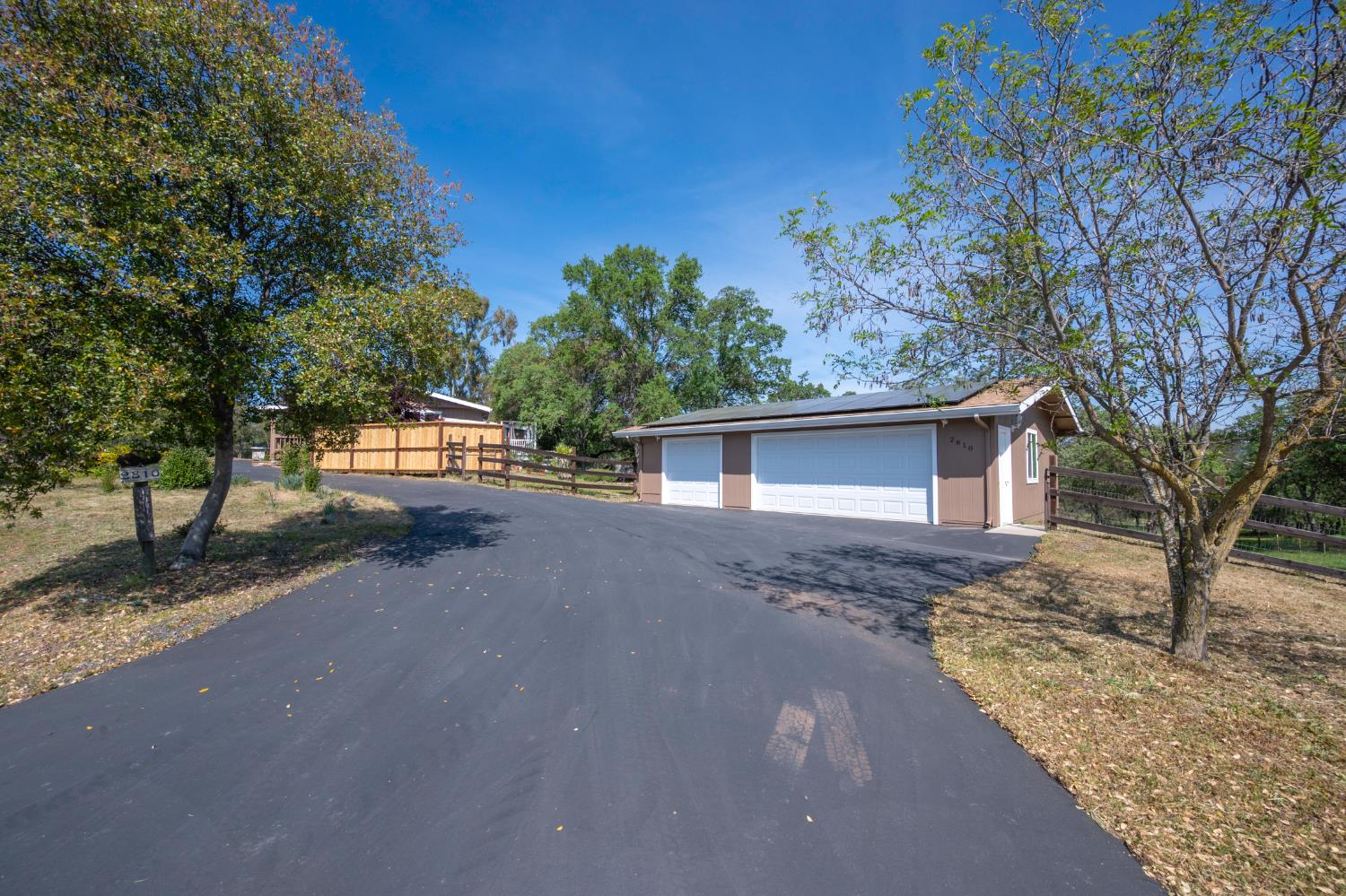 2810 Cheyenne Rd, Copperopolis, CA 95228