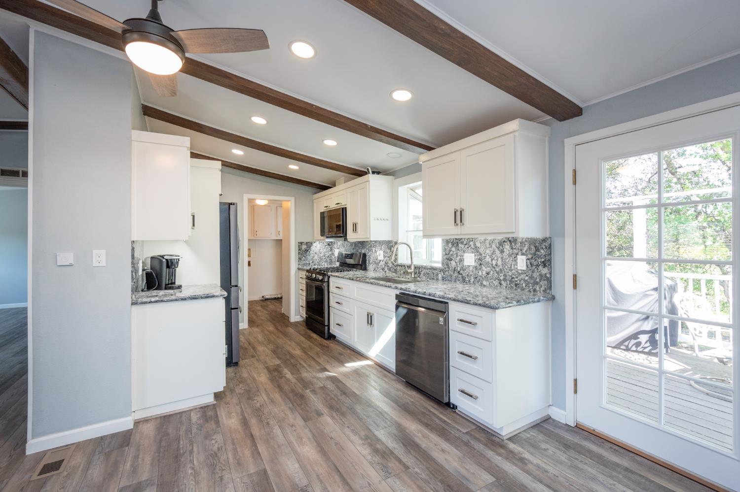 2810 Cheyenne Rd, Copperopolis, CA 95228