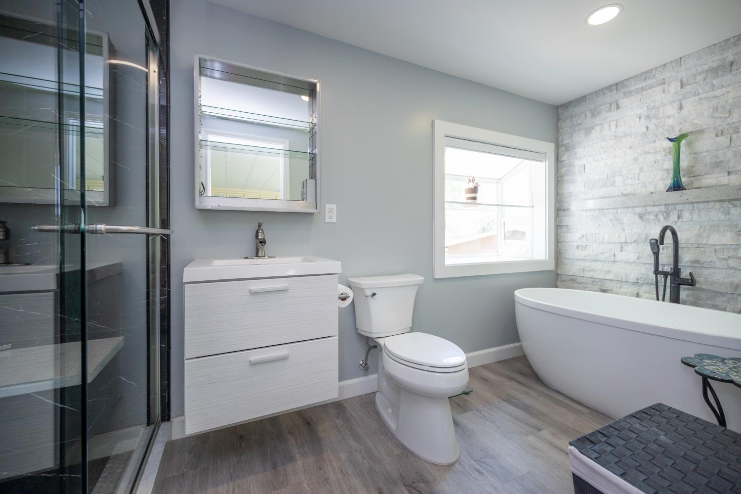 2810 Cheyenne Rd, Copperopolis, CA 95228