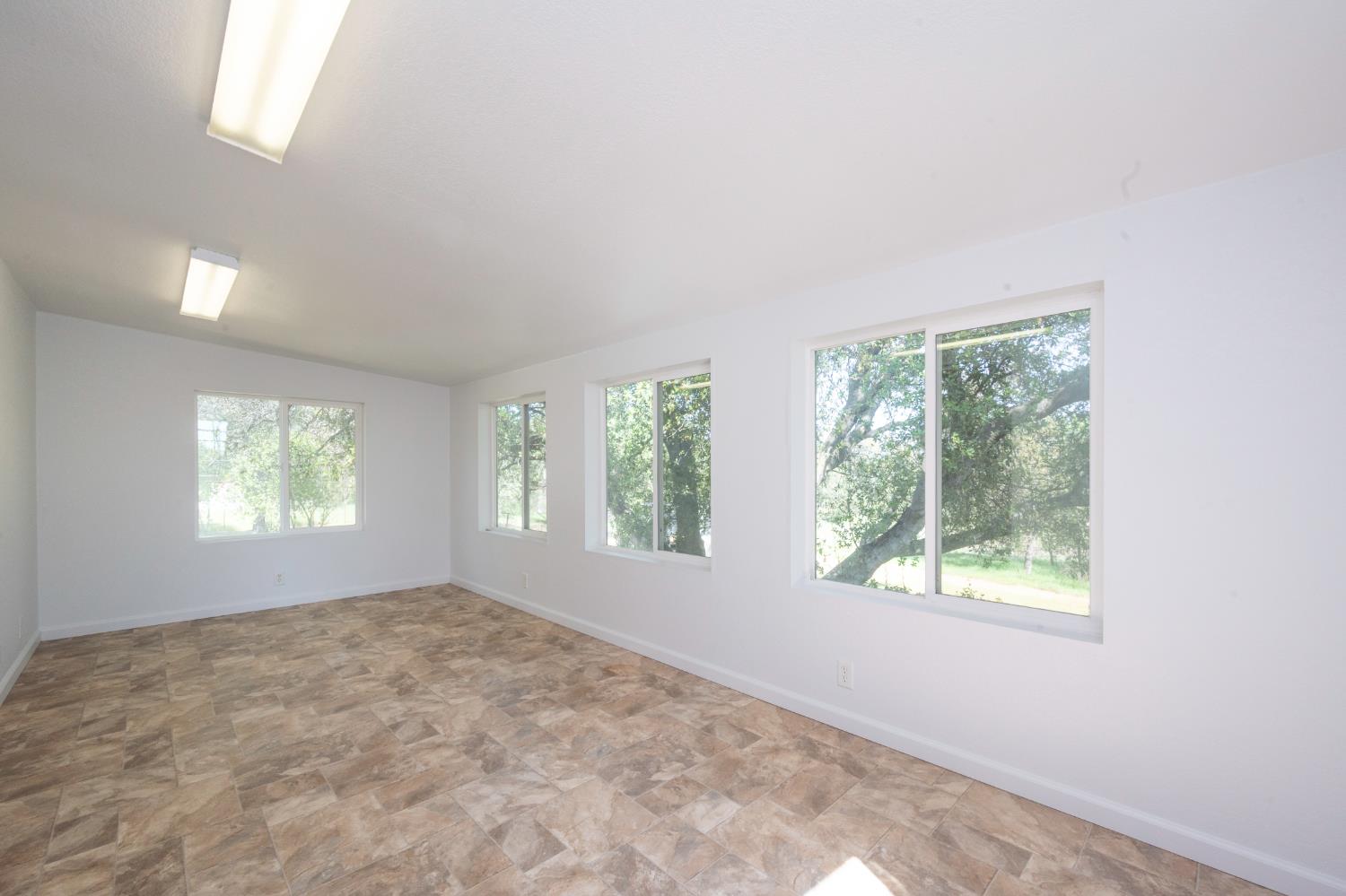 2810 Cheyenne Rd, Copperopolis, CA 95228