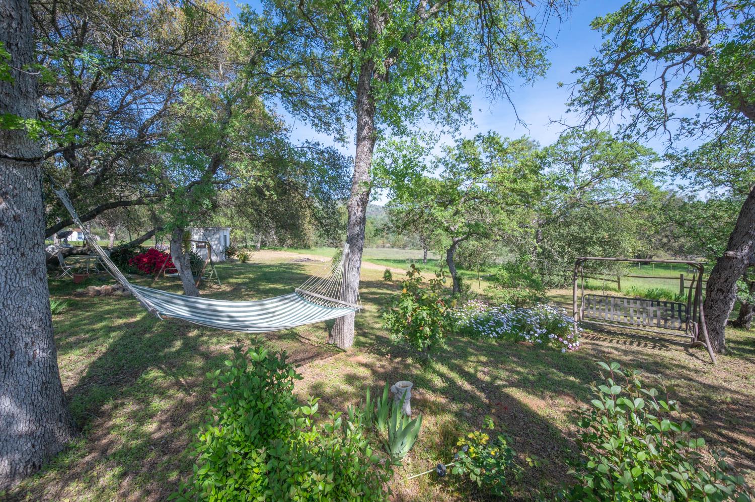 2810 Cheyenne Rd, Copperopolis, CA 95228