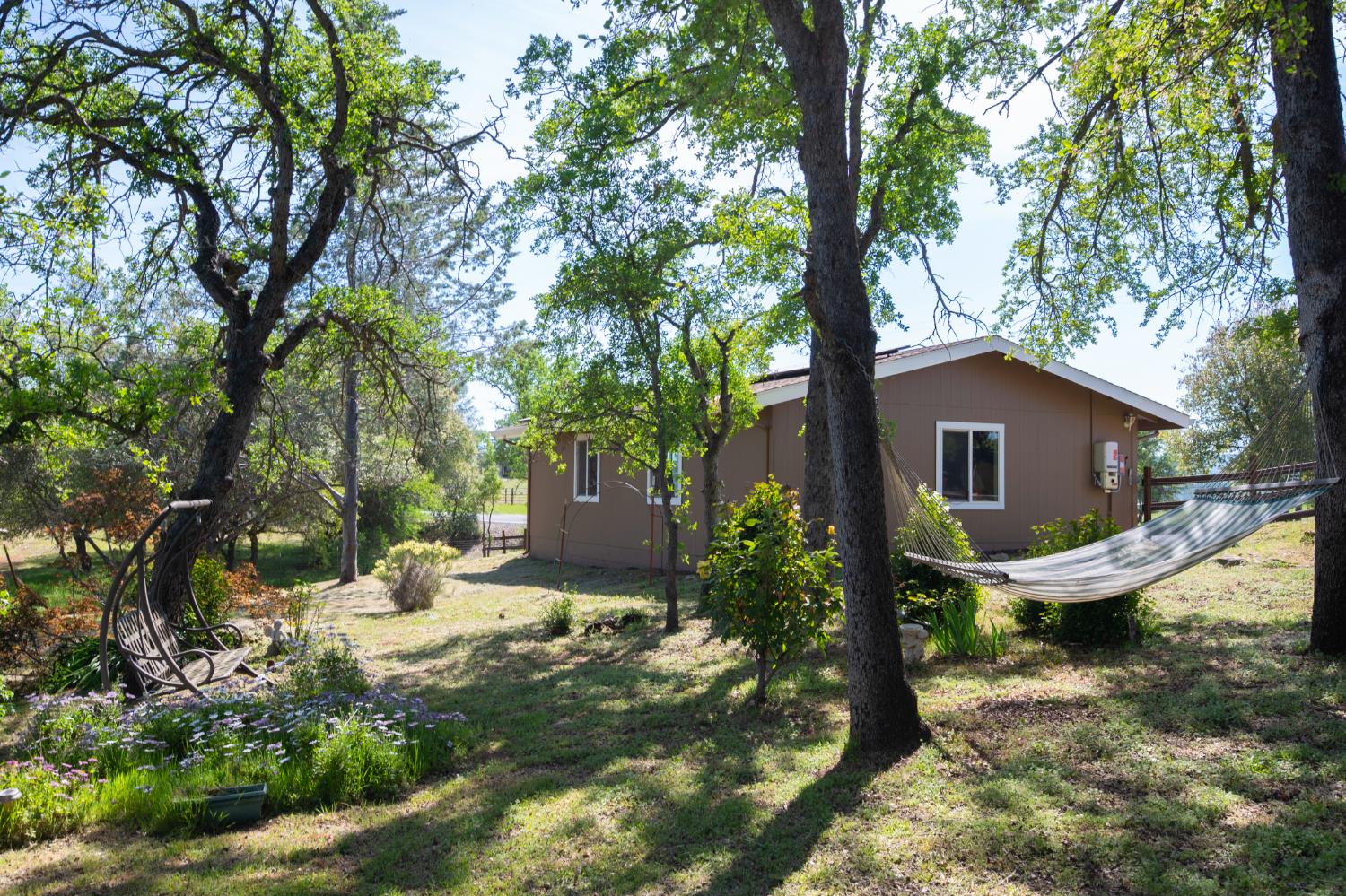 2810 Cheyenne Rd, Copperopolis, CA 95228