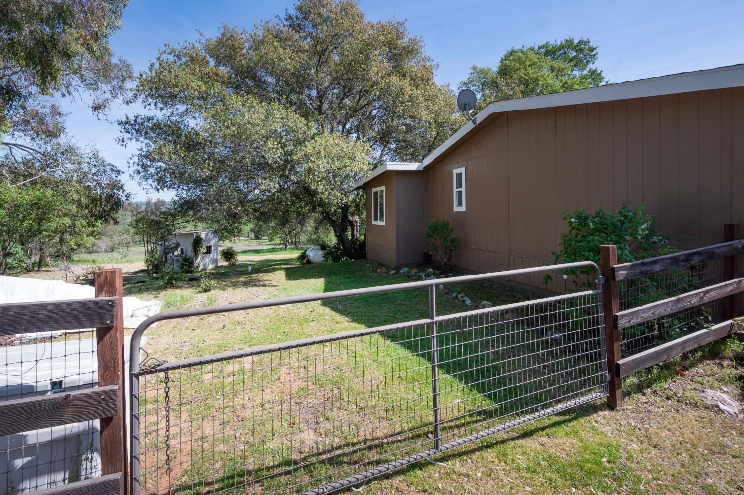 2810 Cheyenne Rd, Copperopolis, CA 95228