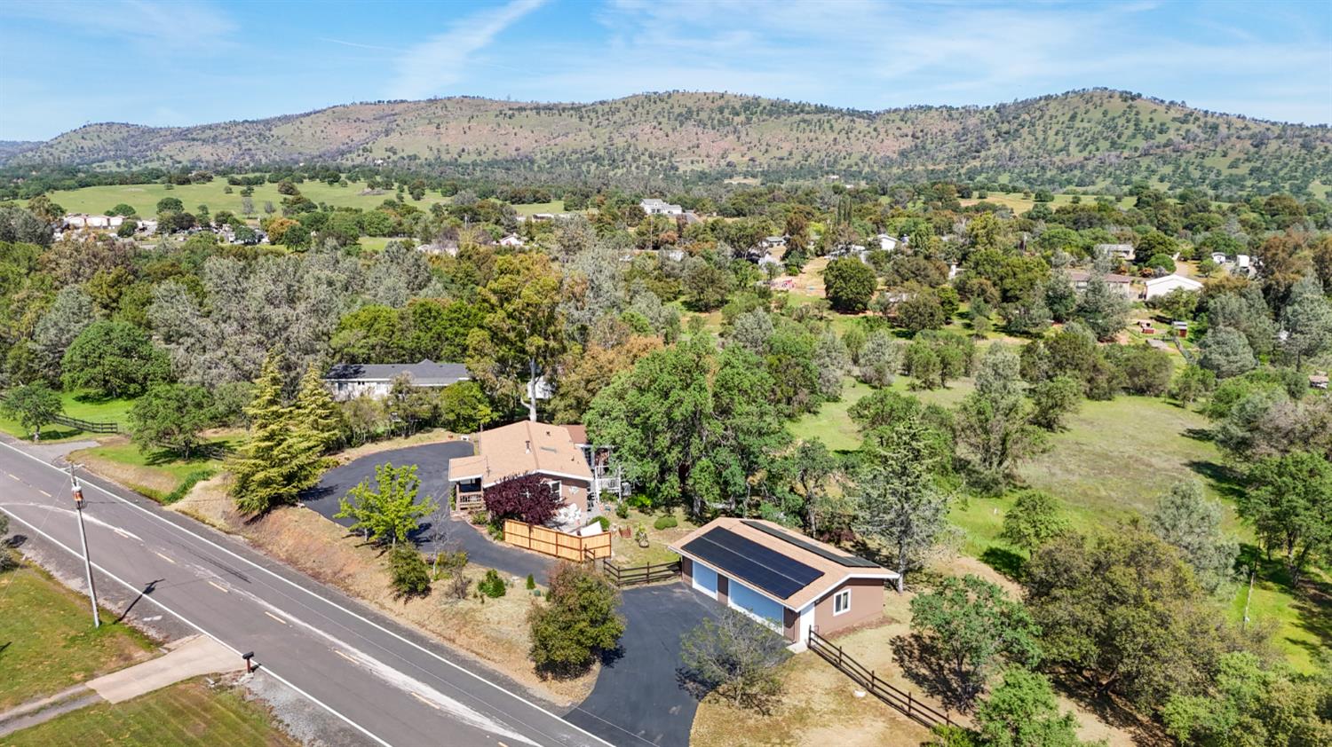 2810 Cheyenne Rd, Copperopolis, CA 95228