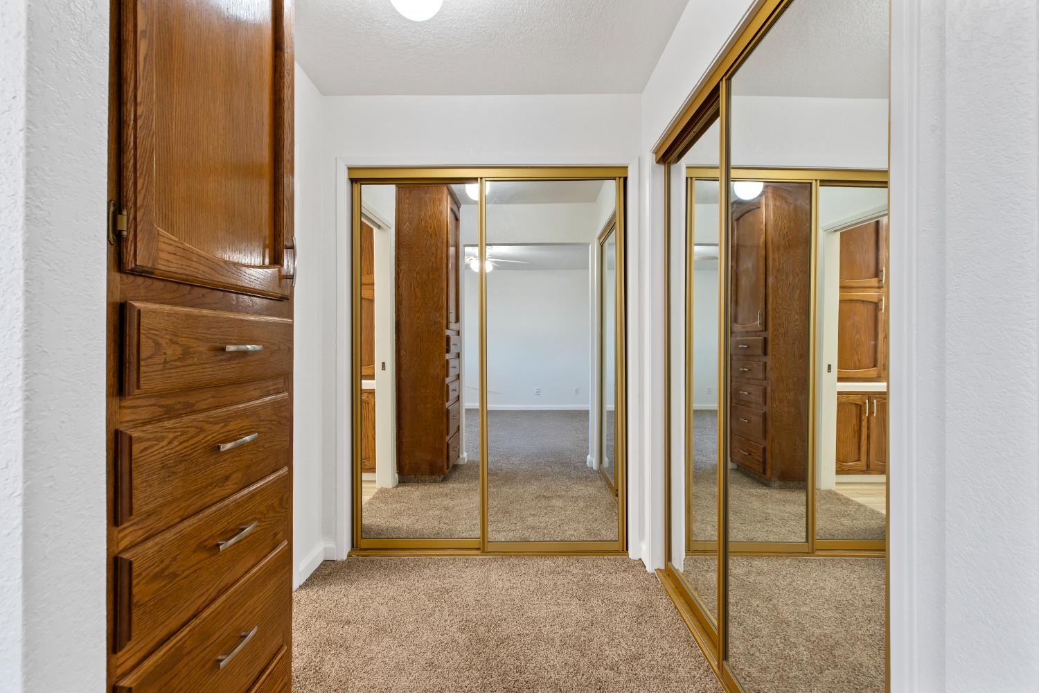 10680 Cleveland Ave, Oakdale, CA 95361