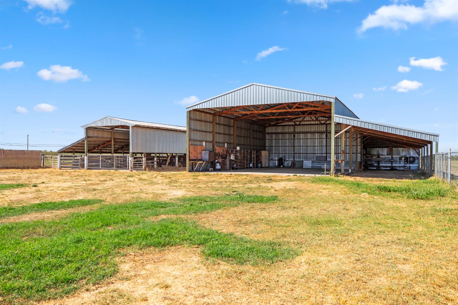 10680 Cleveland Ave, Oakdale, CA 95361