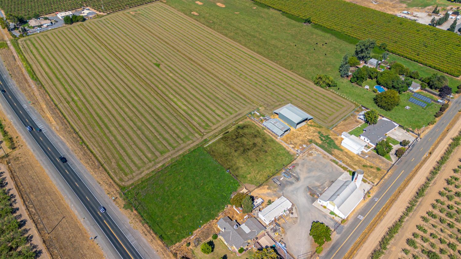 10680 Cleveland Ave, Oakdale, CA 95361