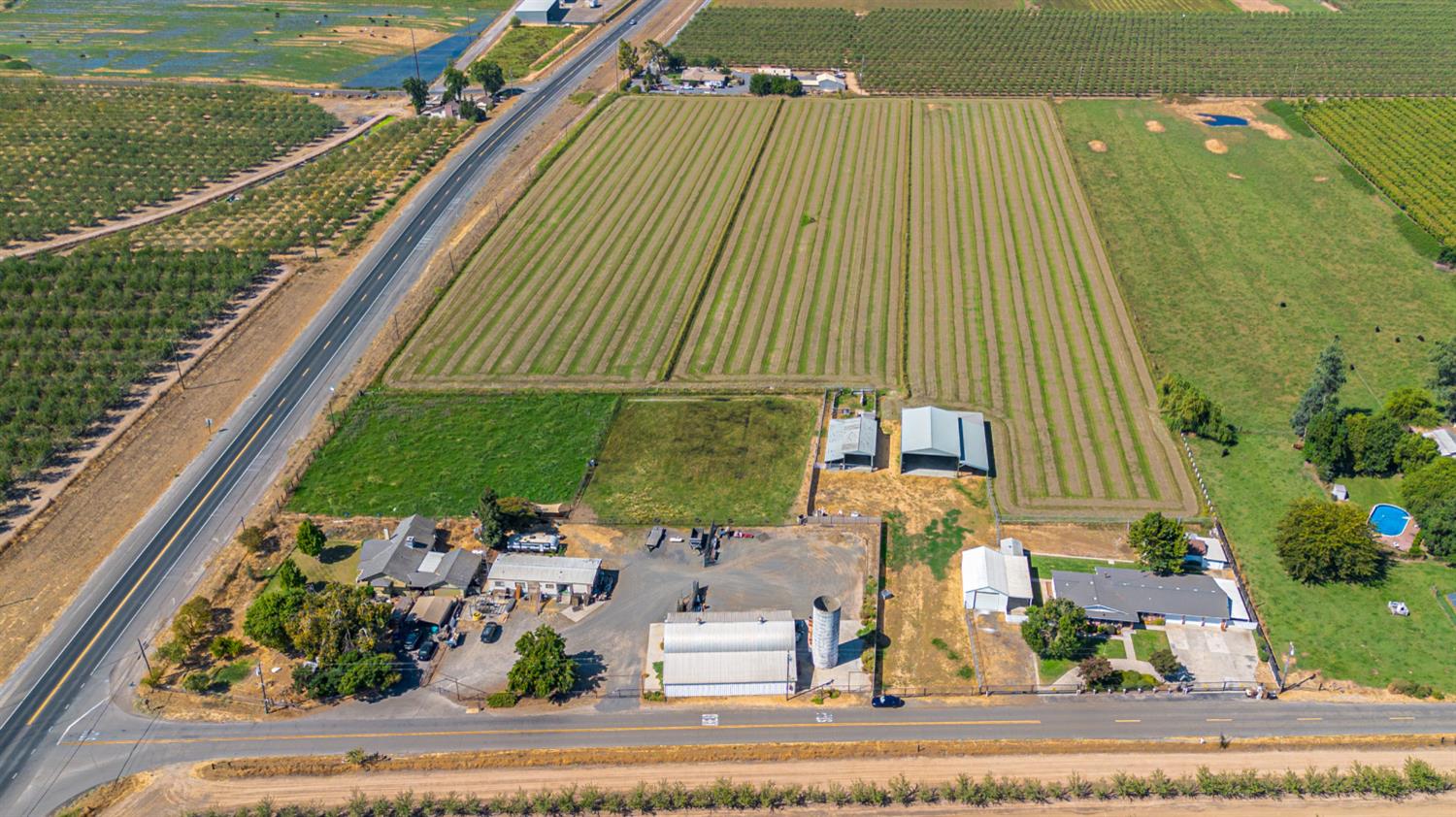 10680 Cleveland Ave, Oakdale, CA 95361