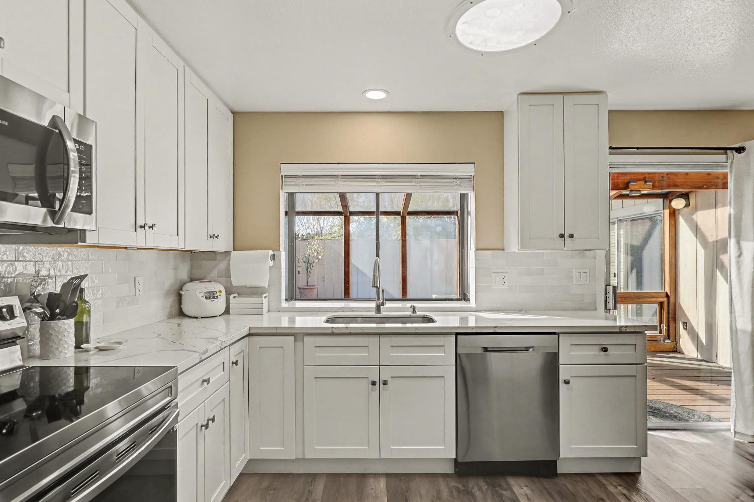 1804 Laurel Oak Dr, Modesto, CA 95354