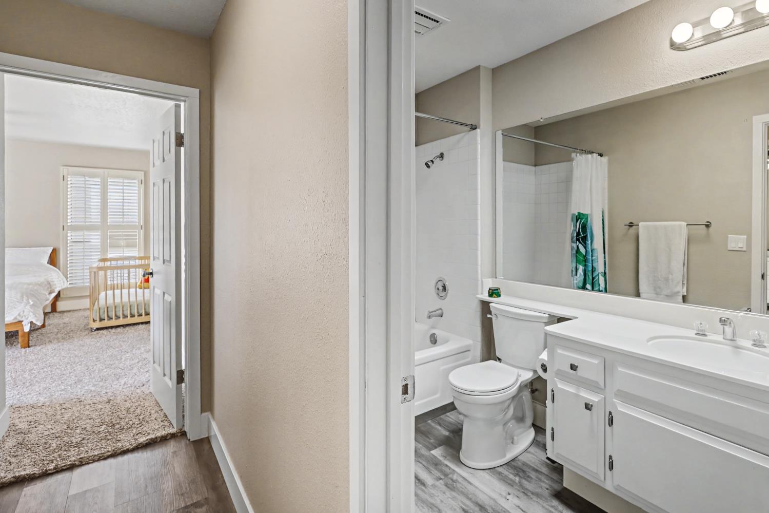 1804 Laurel Oak Dr, Modesto, CA 95354