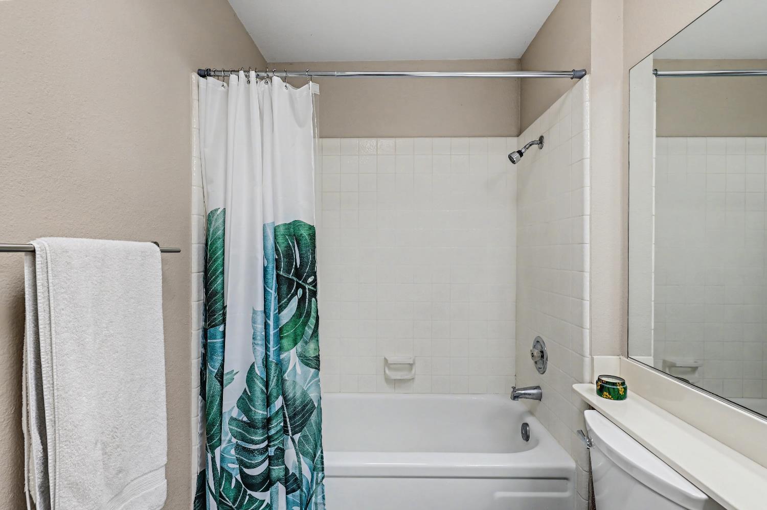 1804 Laurel Oak Dr, Modesto, CA 95354